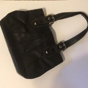 🦋✨️Coach Black  Pleated Leather Shoulder Bag Tote💥✨️D1060-F15045